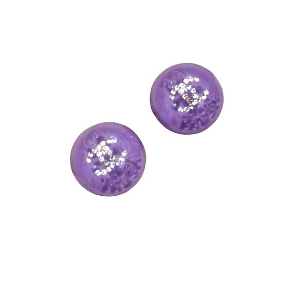 Chanel La Pausa CC Button Lilac Pearl Earrings Autumn/Pre-Fall 2023 (CCXX020) - Picture 4 of 7